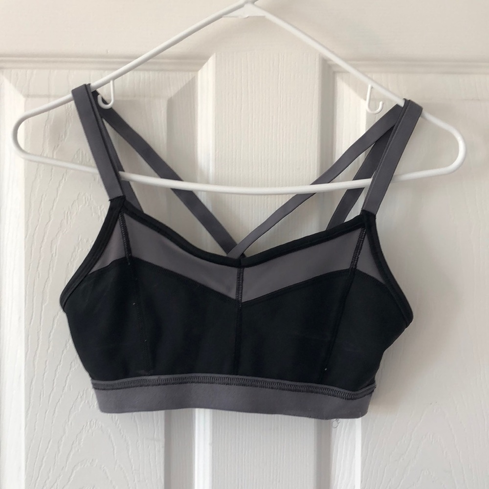 Athleta | Strappy Sports Bra